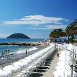 Casa Fronte Mare Con Parcheggio - Dreaming Of The Sea, Albenga