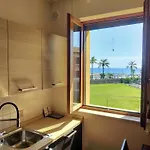Casa Fronte Mare Con Parcheggio - Dreaming Of The Sea, Apartment *