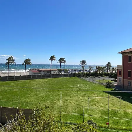 Dreaming Of The Sea View *